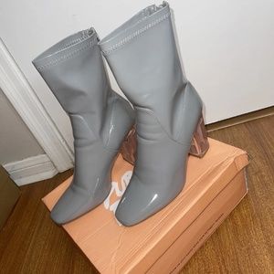 Public Desire Claudia Grey Patent Leather Boots W/ Pink Heel